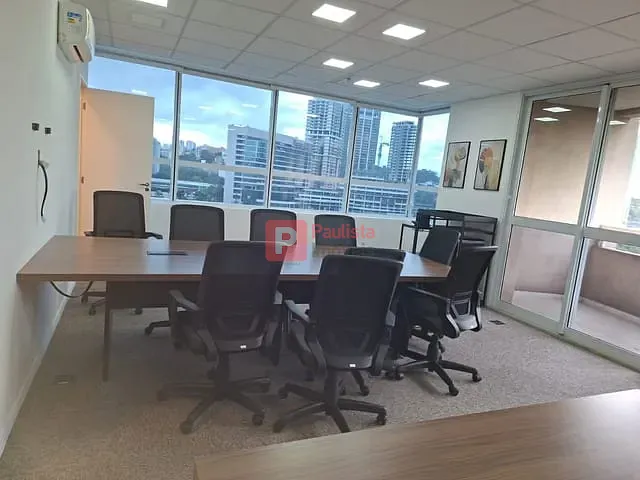 Sala com 90m², para alugar, no bairro Chácara Santo Antônio (Zona Sul) em São Paulo
