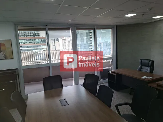 Sala com 90m², para alugar, no bairro Chácara Santo Antônio (Zona Sul) em São Paulo