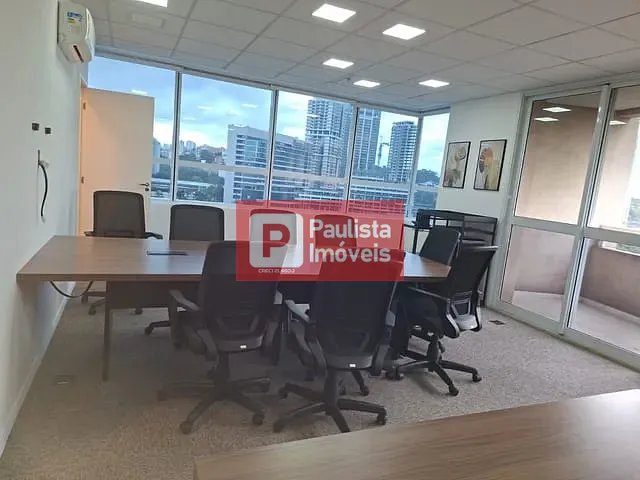 Sala com 90m², para alugar, no bairro Chácara Santo Antônio (Zona Sul) em São Paulo