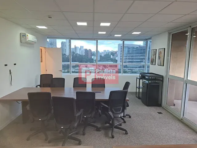 Sala com 90m², para alugar, no bairro Chácara Santo Antônio (Zona Sul) em São Paulo