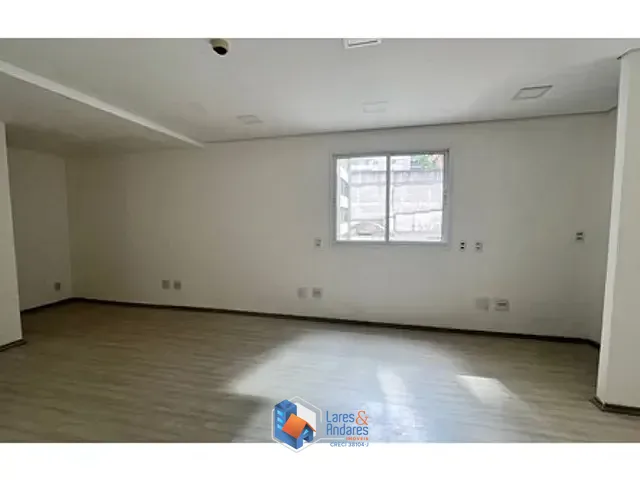 Sala com 38m², à venda, no bairro Jardim Paulista em São Paulo