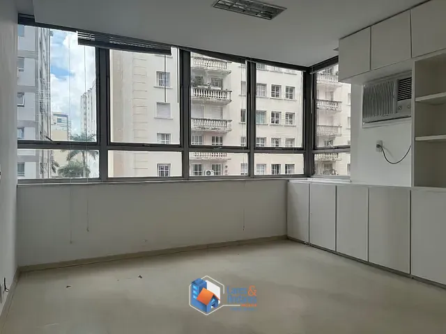 Sala com 29m², à venda, no bairro Higienópolis em São Paulo