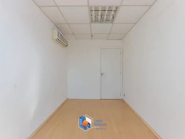 Sala com 36m², à venda, no bairro Saúde em São Paulo