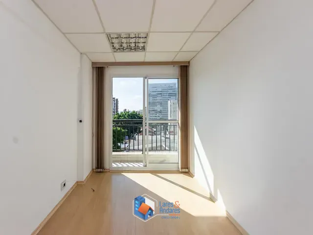 Sala com 36m², à venda, no bairro Saúde em São Paulo