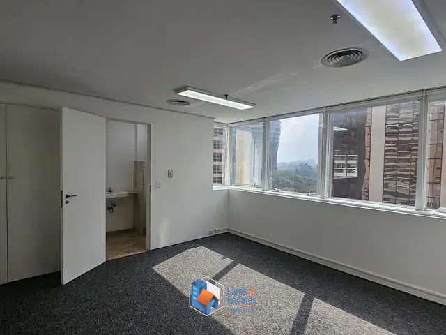 Sala com 61m², à venda, no bairro Vila Olímpia em São Paulo