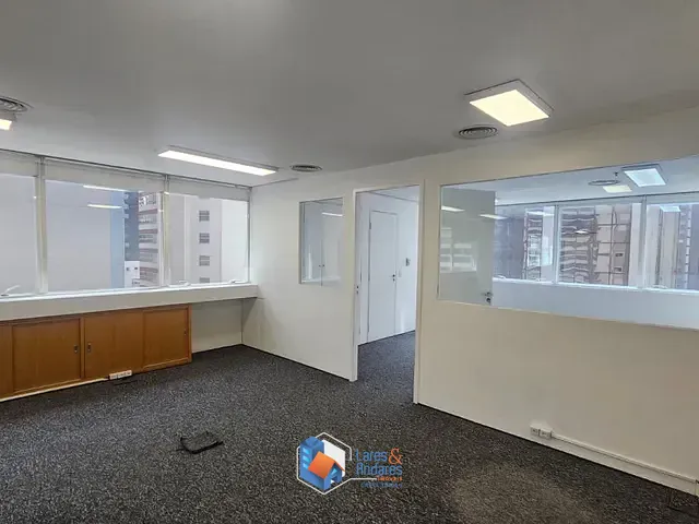 Sala com 61m², à venda, no bairro Vila Olímpia em São Paulo