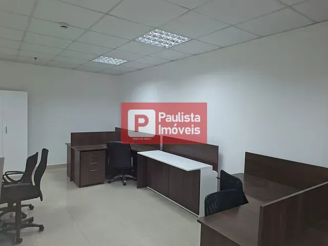 Sala com 60m², para alugar, no bairro Chácara Santo Antônio (Zona Sul) em São Paulo
