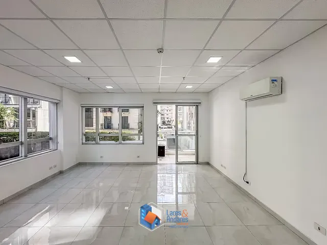 Sala com 48m², à venda, no bairro Consolação em São Paulo