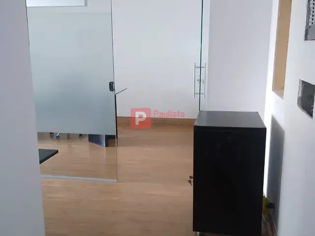 Sala para alugar, no bairro Chácara Santo Antônio (Zona Sul) em São Paulo