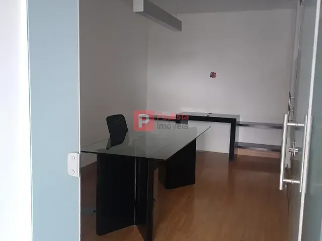 Sala para alugar, no bairro Chácara Santo Antônio (Zona Sul) em São Paulo