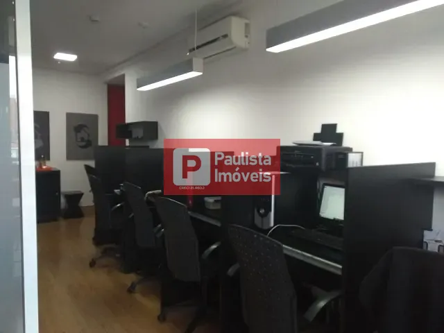 Sala para alugar, no bairro Chácara Santo Antônio (Zona Sul) em São Paulo