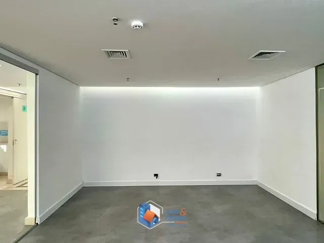 Sala com 330m², à venda, no bairro Jardim Paulista em São Paulo