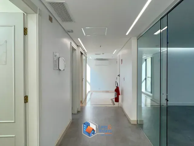 Sala com 330m², à venda, no bairro Jardim Paulista em São Paulo
