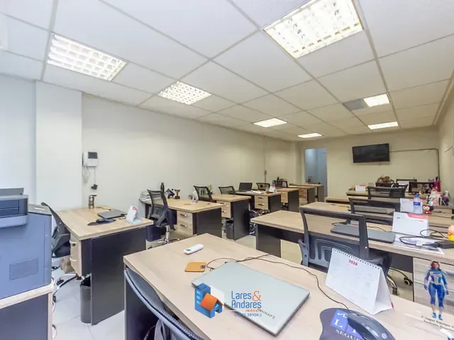 Sala com 61m², à venda, no bairro República em São Paulo