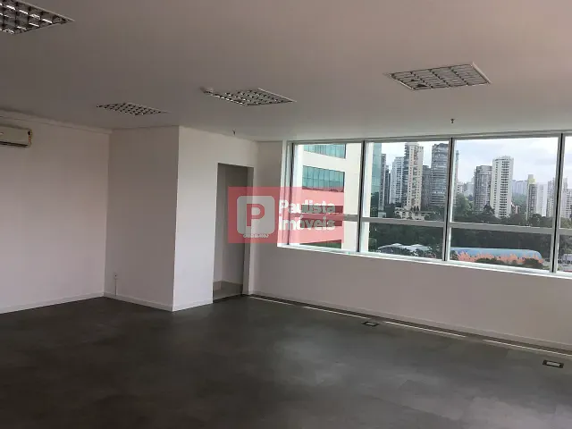 Sala com 82m², para alugar, no bairro Chácara Santo Antônio (Zona Sul) em São Paulo