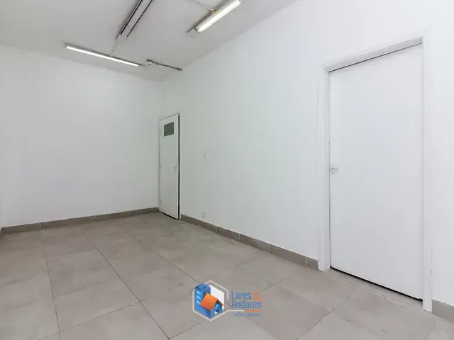 Sala com 84m², à venda, no bairro República em São Paulo