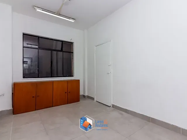Sala com 84m², à venda, no bairro República em São Paulo