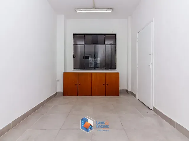 Sala com 84m², à venda, no bairro República em São Paulo