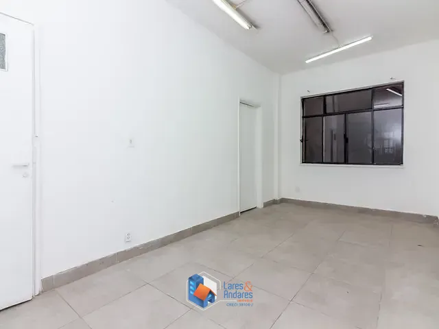 Sala com 84m², à venda, no bairro República em São Paulo