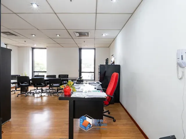Sala com 37m², à venda, no bairro Jardim Londrina em São Paulo