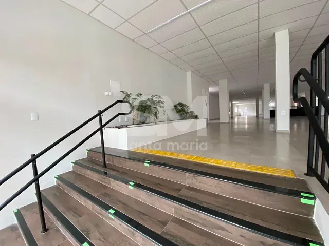 Sala com 1200m², para alugar, no bairro Centro em Chapecó