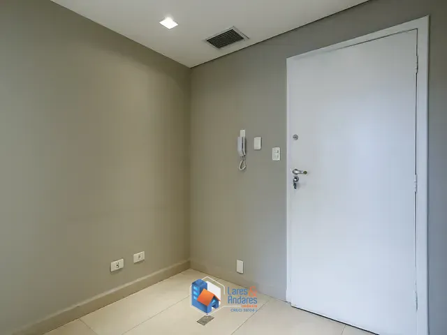 Sala com 86m², à venda, no bairro Santa Cecília em São Paulo