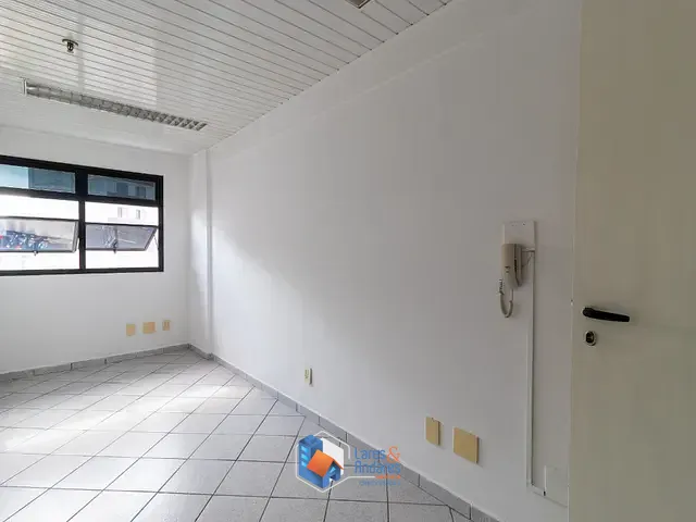 Sala com 35m², à venda, no bairro Vila Guarani (Z Sul) em São Paulo