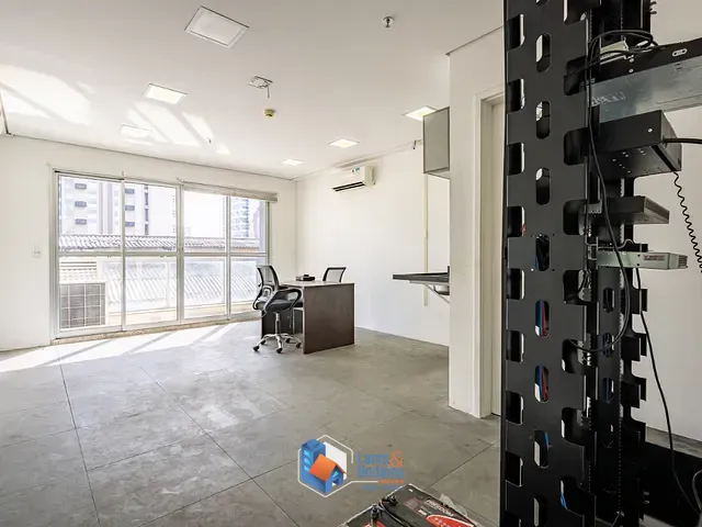 Sala com 32m², à venda, no bairro Barra Funda em São Paulo