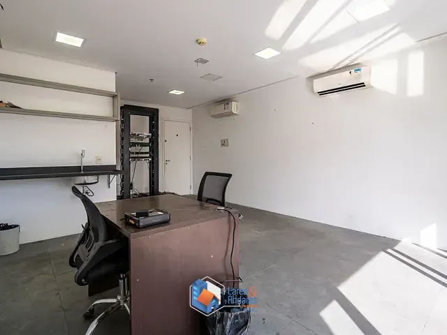 Sala com 32m², à venda, no bairro Barra Funda em São Paulo