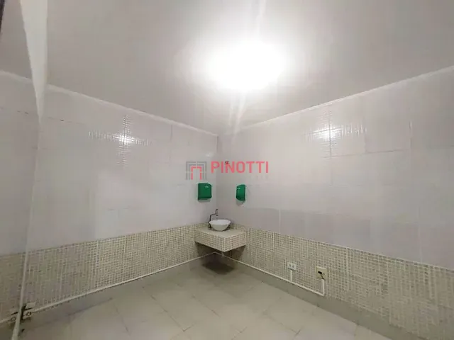 Sala para alugar, no bairro Vila Dora em Santo André