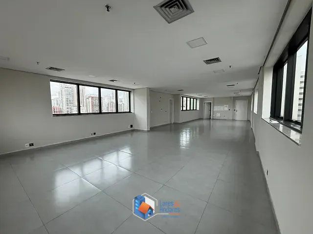 Sala com 112m², à venda, no bairro Santa Cecília em São Paulo