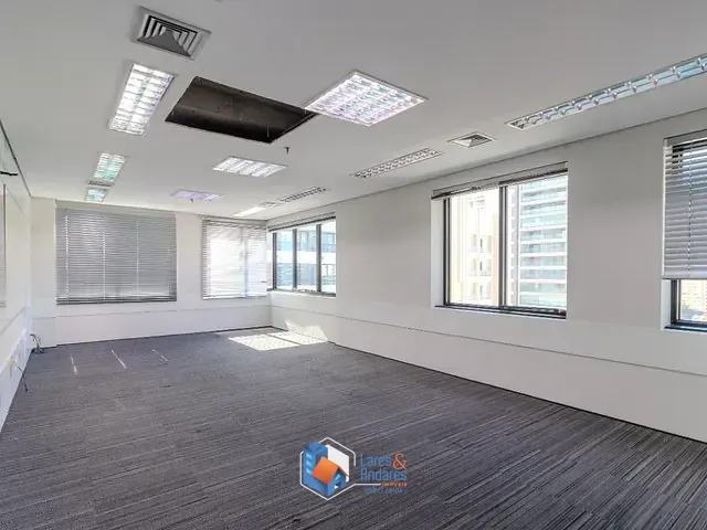 Sala com 93m², à venda, no bairro Vila Cordeiro em São Paulo