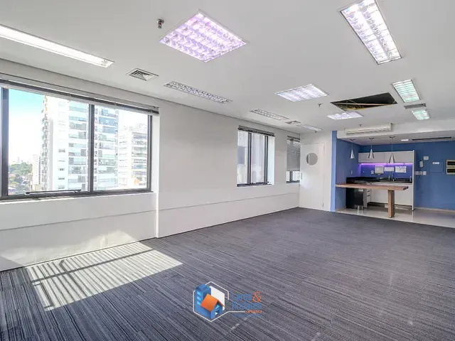 Sala com 93m², à venda, no bairro Vila Cordeiro em São Paulo