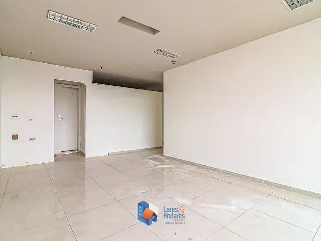 Sala com 54m², à venda, no bairro Vila Leopoldina em São Paulo