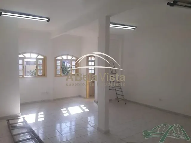 Sala com 37m², para alugar, no bairro Vila Osasco em Osasco