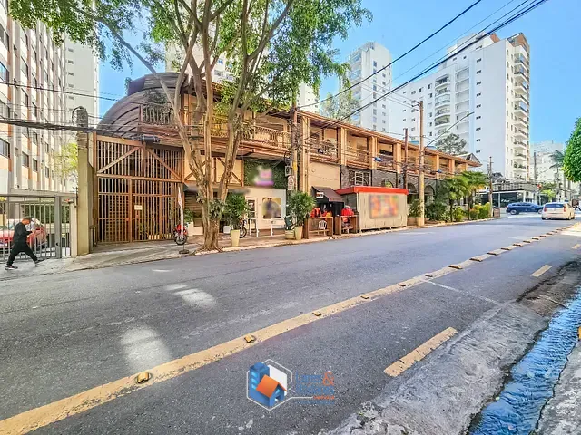 Sala com 400m², à venda, no bairro Vila Uberabinha em São Paulo