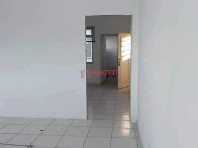 Sala à venda ou para alugar, no bairro Centro em Santo André