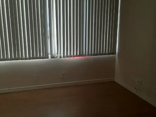 Sala à venda ou para alugar, no bairro Jardim Copacabana em São Bernardo do Campo