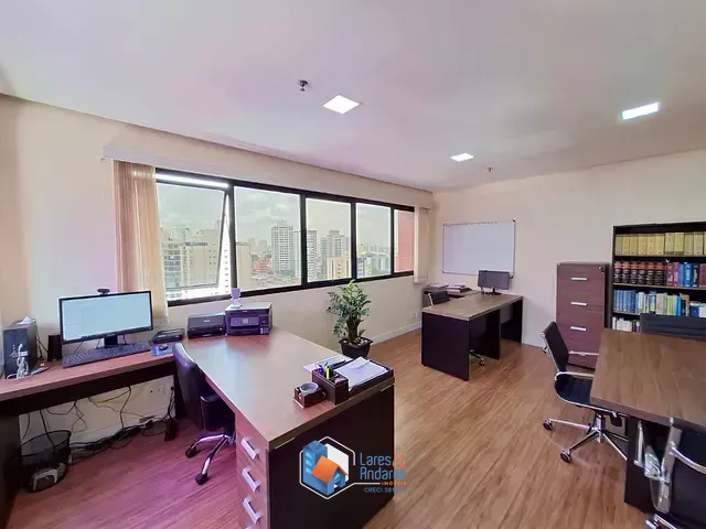 Sala com 34m², à venda, no bairro Saúde em São Paulo