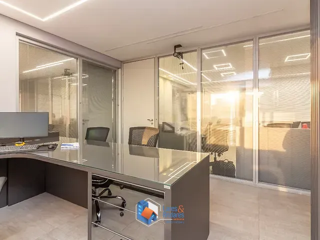 Sala com 294m², à venda, no bairro Barra Funda em São Paulo