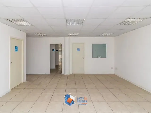 Sala com 162m², à venda, no bairro República em São Paulo