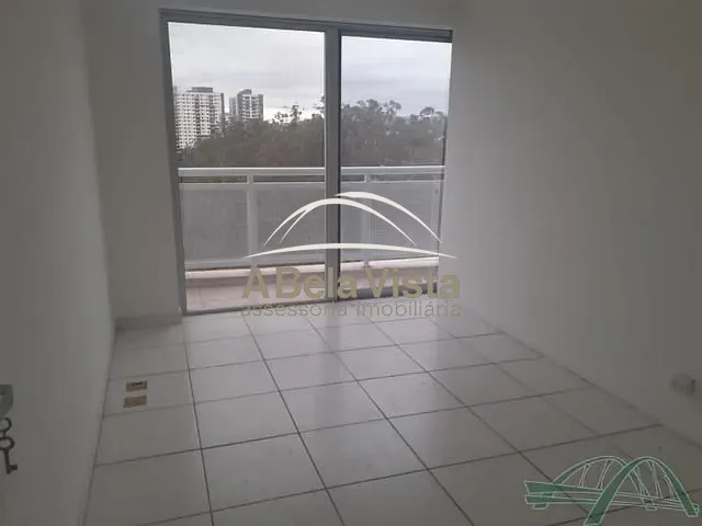 Sala à venda, no bairro Continental em Osasco