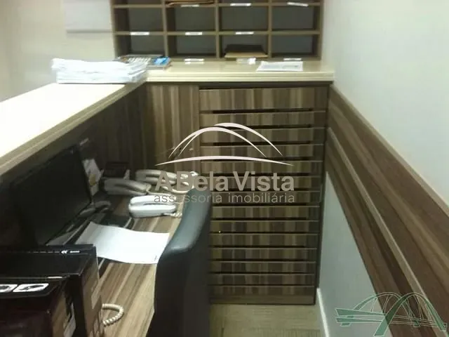 Sala à venda, no bairro Vila Yara em Osasco