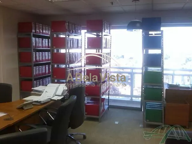 Sala à venda, no bairro Vila Yara em Osasco