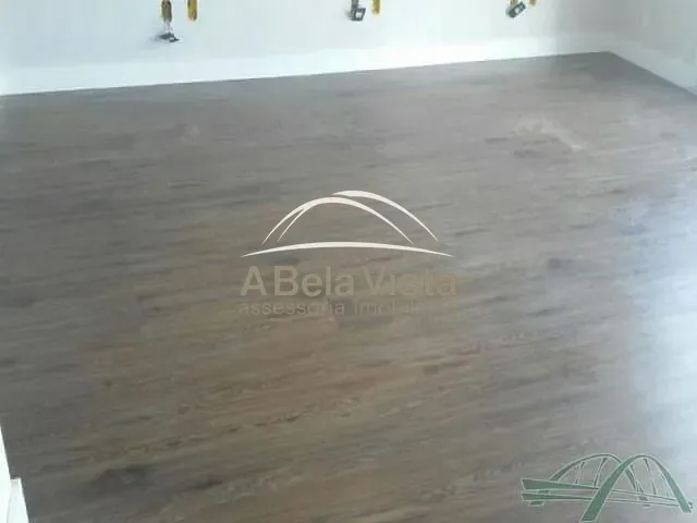 Sala à venda, no bairro Vila Yara em Osasco
