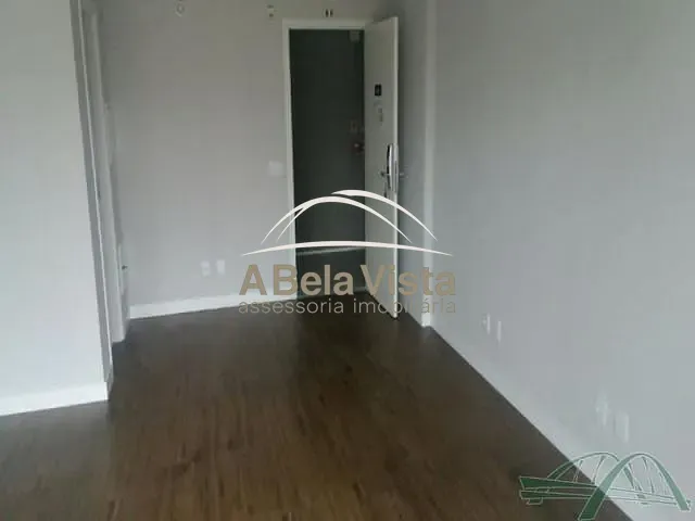 Sala à venda, no bairro Vila Yara em Osasco