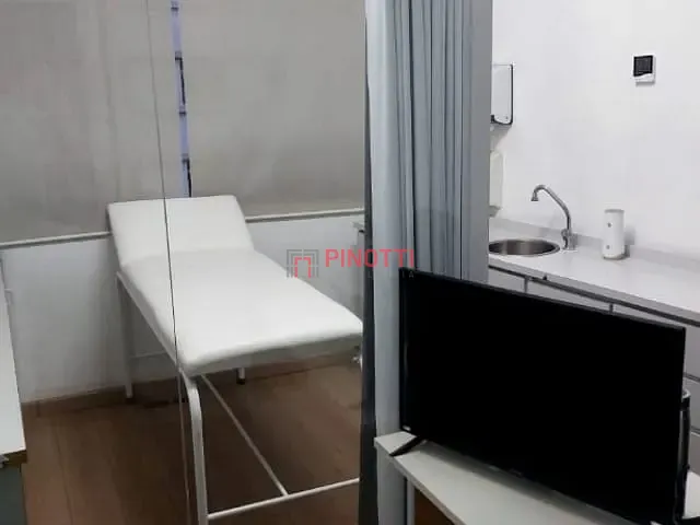 Sala à venda, no bairro Centro em Santo André