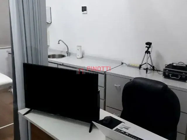 Sala à venda, no bairro Centro em Santo André