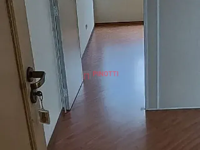 Sala à venda ou para alugar, no bairro Centro em Santo André