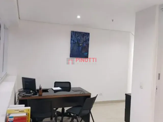 Sala à venda, no bairro Rudge Ramos em São Bernardo do Campo